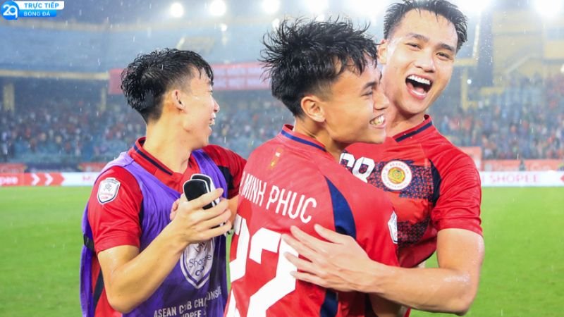 clb-cong-an-ha-noi-nhan-thuong-cuc-lon-1